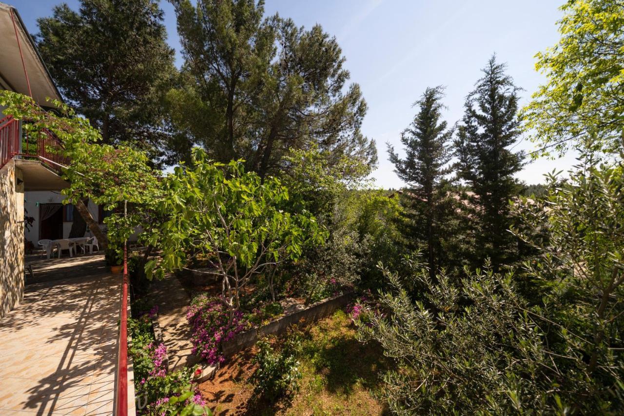 Studio Apartman Ema 2 Gornji Karin Exteriér fotografie